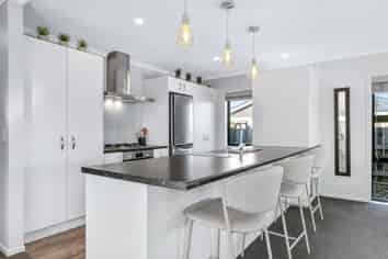 10 Ash Close, Levin