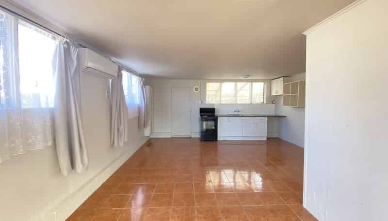 8a Sabot Pl, Massey