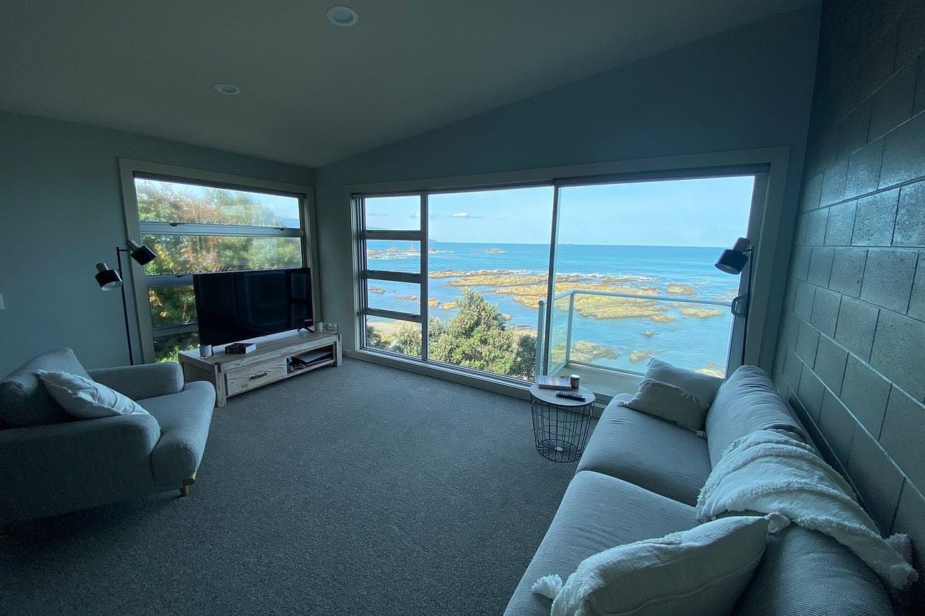 Two bedroom townhouse with sea views – pohled 3