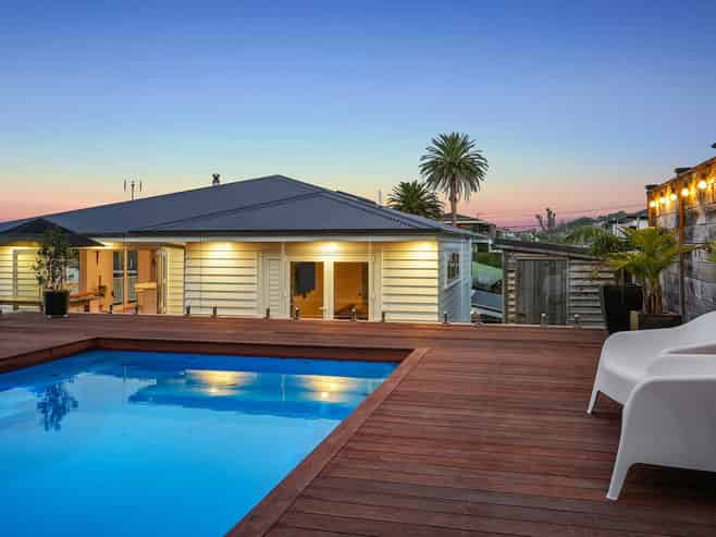 2/41 Hastings Road, Mairangi Bay