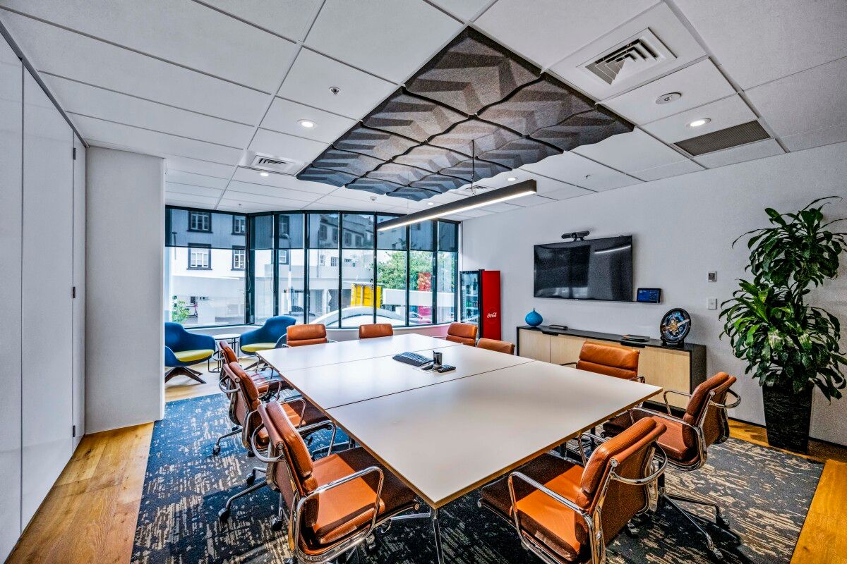 Premium Fitout with 20+ Secured Parks - Bild 3