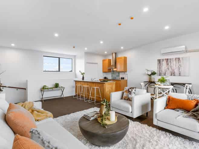 4C/63 Kestev Drive, Flat Bush