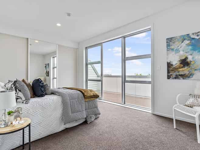 4C/63 Kestev Drive, Flat Bush