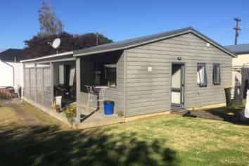 2/143 Gray Avenue, Papatoetoe