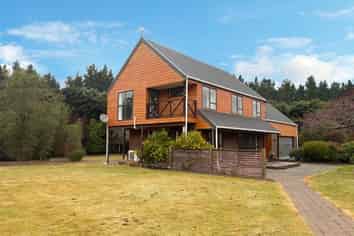 25 Jessons Rd, Harewood
