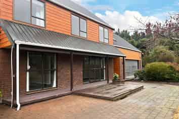 25 Jessons Rd, Harewood