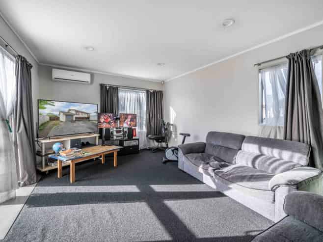 2/20 Rata Vine Drive, Manukau