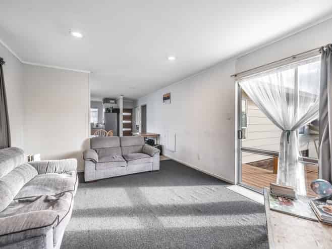 2/20 Rata Vine Drive, Manukau