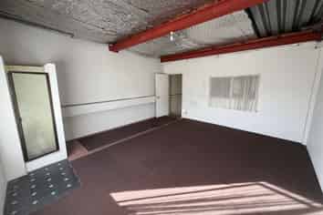 Clearspan 220m² Industrial Unit