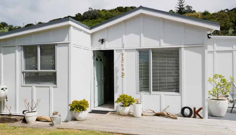 7 Lannan Road, Surfdale