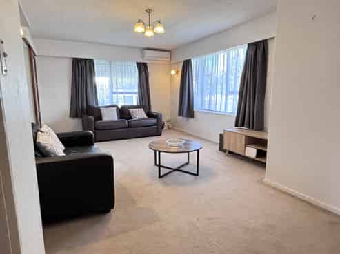 1/408 Southampton Street East, Akina