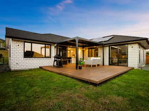 145 John Burke Drive, Aotea