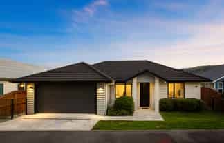 145 John Burke Drive, Aotea