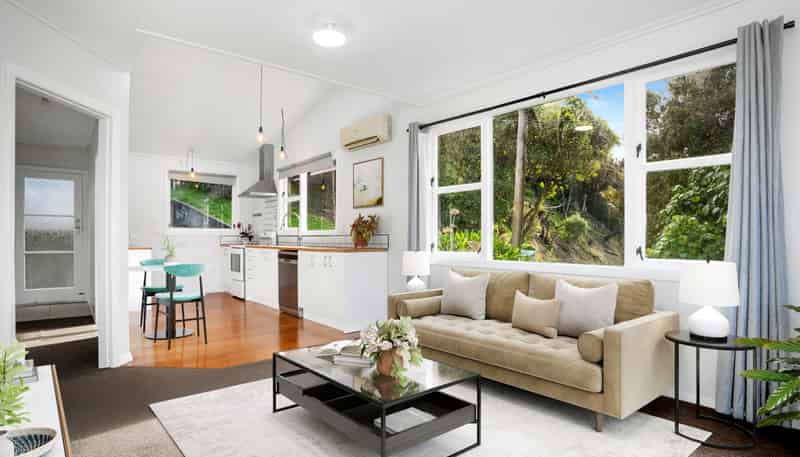 6D Rewa Terrace, Tawa
