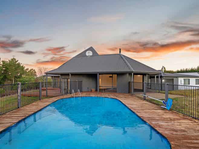 773 Mount Thomas Road, Fernside