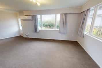 8 Buick Crescent, Awapuni