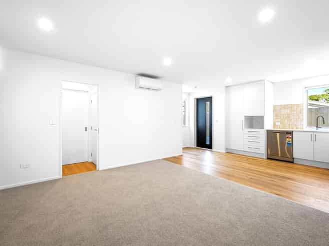 4/75 Stanmore Road, Linwood