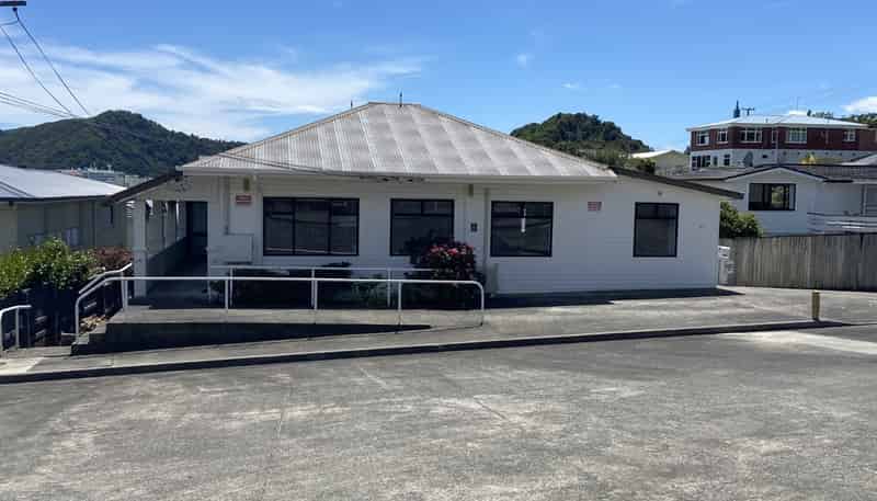 2/21 Broadway , Picton
