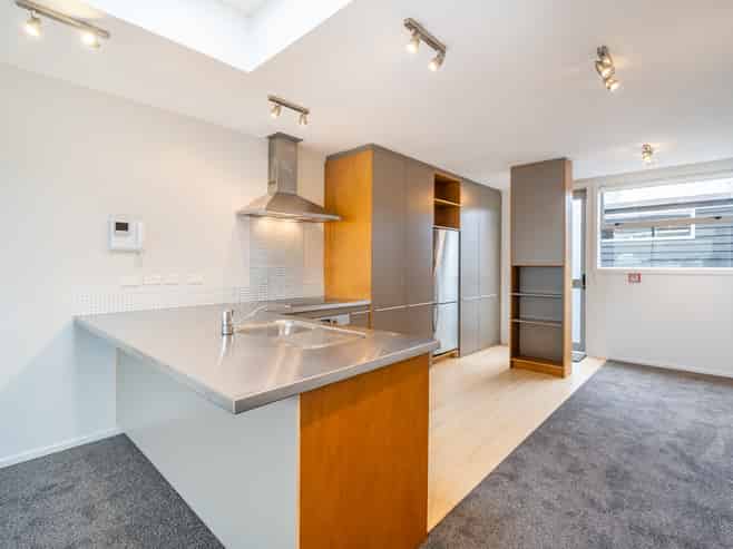 16/337 Jackson Street, Petone