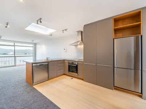 16/337 Jackson Street, Petone