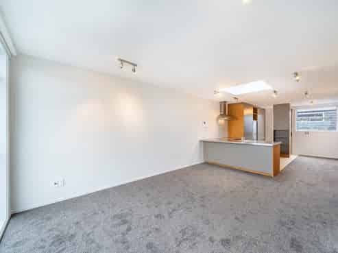 16/337 Jackson Street, Petone