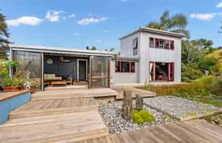 2080 State Highway 1, Hukerenui and Surrounds
