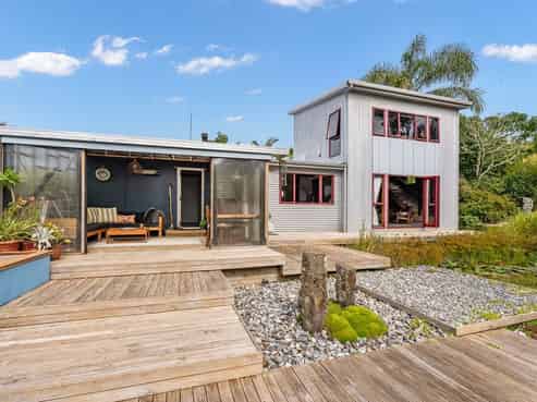 2080 State Highway 1, Hukerenui and Surrounds