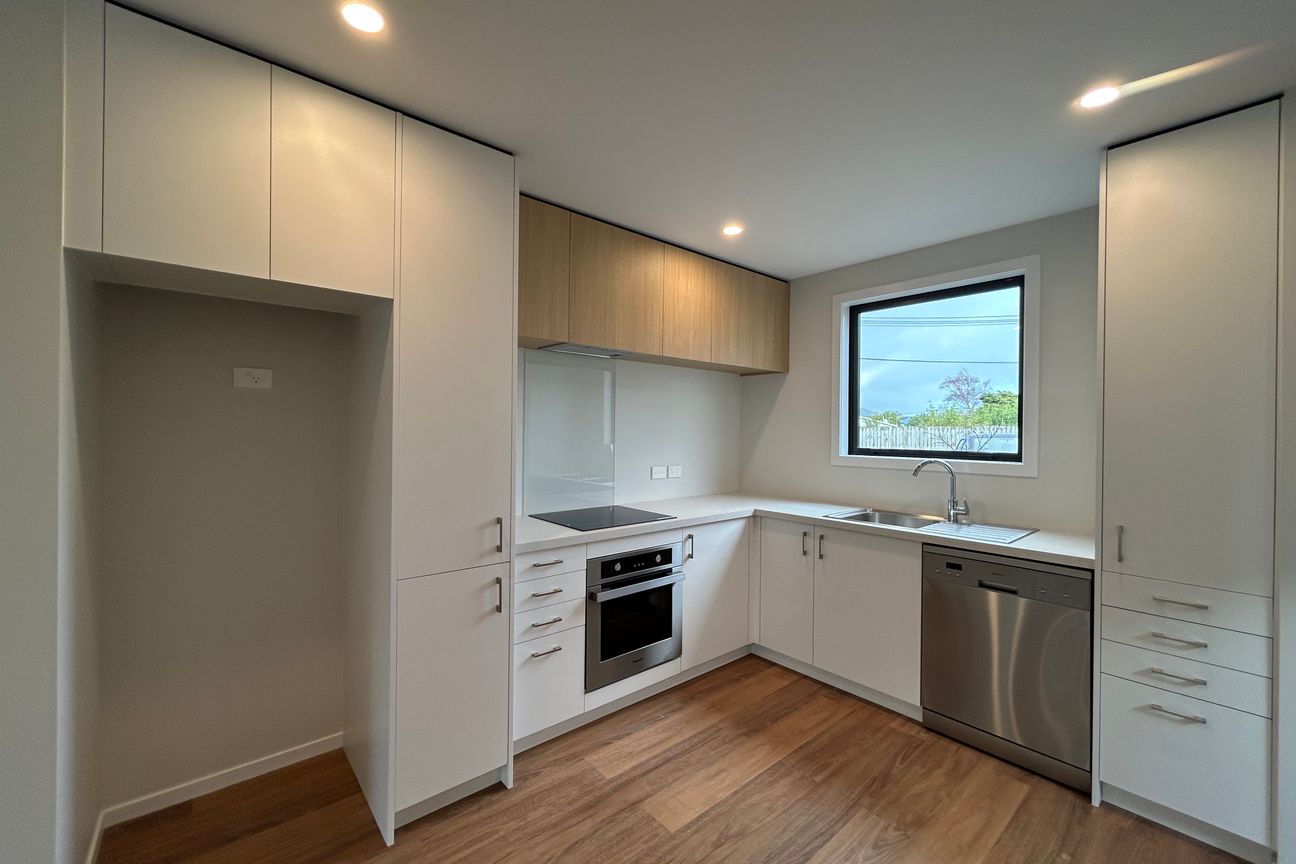 2 Bedrooms Epuni - Aanzicht 2