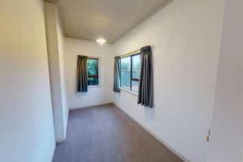 1/33 Puriri Terrace, Roslyn