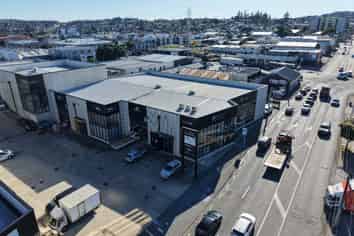 High Profile Showroom and Workshop | 558 m2