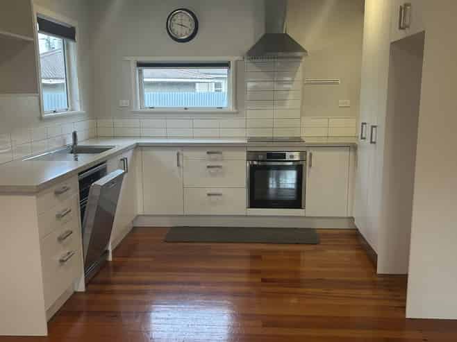 2/27 Trevelyan Street, Onekawa