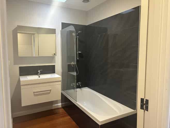 2/27 Trevelyan Street, Onekawa