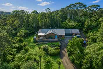 125 Stoney Creek Drive, Waitakere