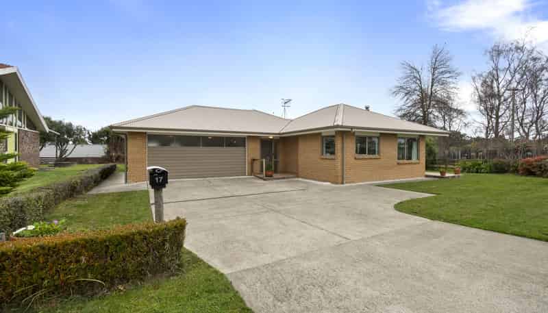 17 Johnson Street, Bulls