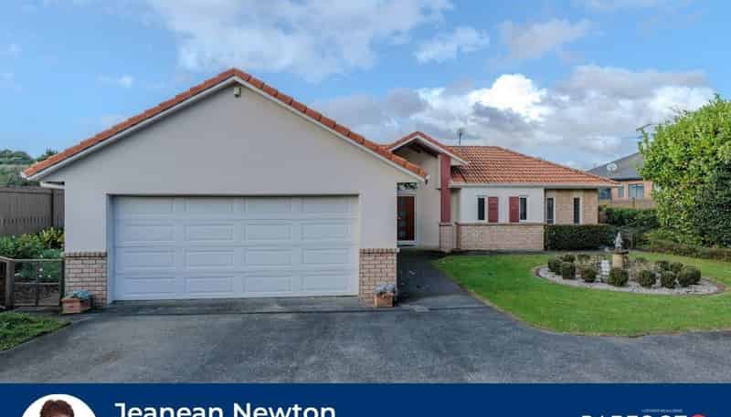 26 Lough Bourne Drive, Pukekohe