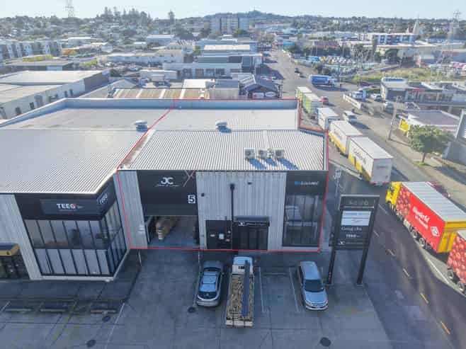 558sqm A-Grade Unit with Massive Profile