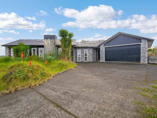 17 Capriole Crescent, Kingseat