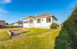9 Andrew St, Marchwiel