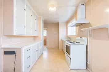 9 Andrew St, Marchwiel