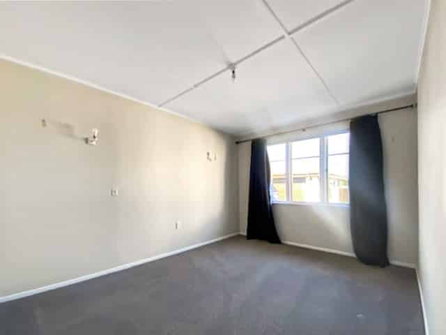 1106 Southland Road, Raureka