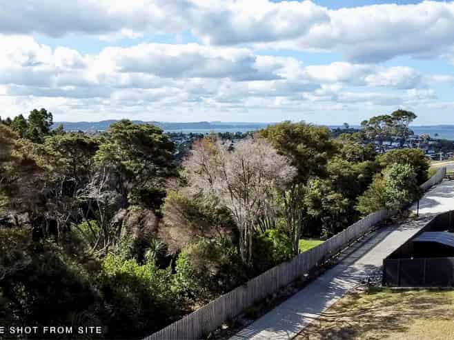 11 Ti Tree Lane, Stanmore Bay
