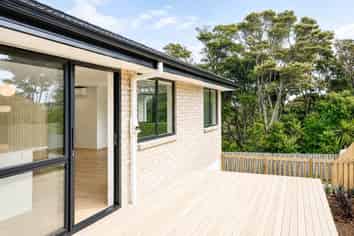 11 Ti Tree Lane, Stanmore Bay
