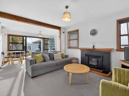 2/146 Beach Road, North New Brighton