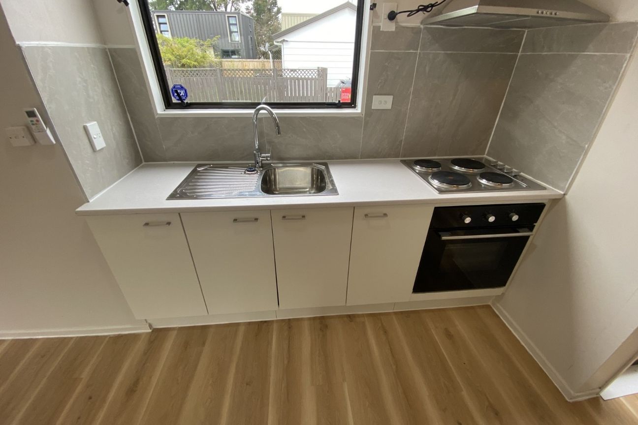 Freshly Renovated Three Bedroom – pohled 5