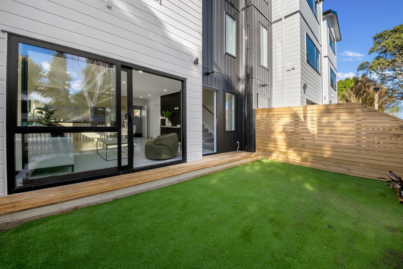 House in Henderson-Massey, Te Atatū Peninsula - View 4