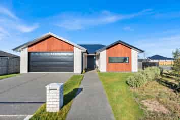 2 Edgar Way, Rolleston