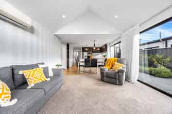 6 Stroma Avenue, Casebrook