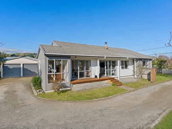 285 Te Moana Road, Waikanae