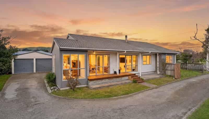 285 Te Moana Road, Waikanae