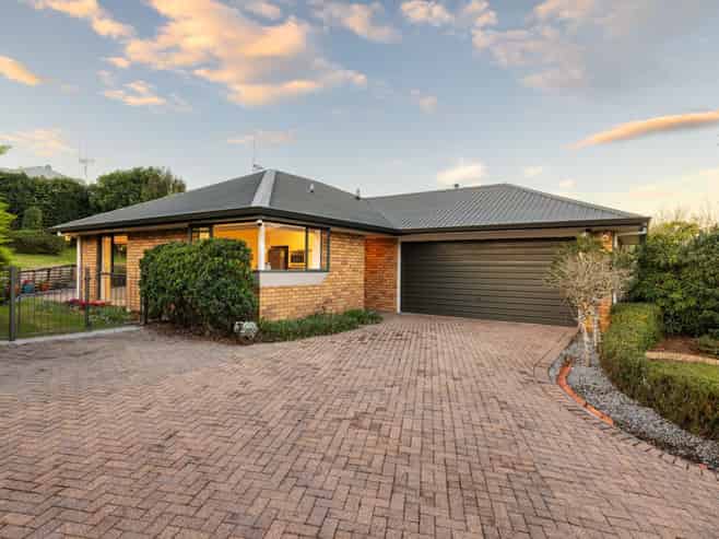 17 Cashmere Place, Flagstaff